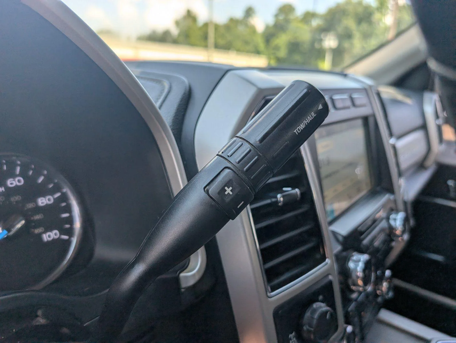 Used 2019 Ruby Red Metallic Tinted Clearcoat/Stone Gray Ford Lariat image 29