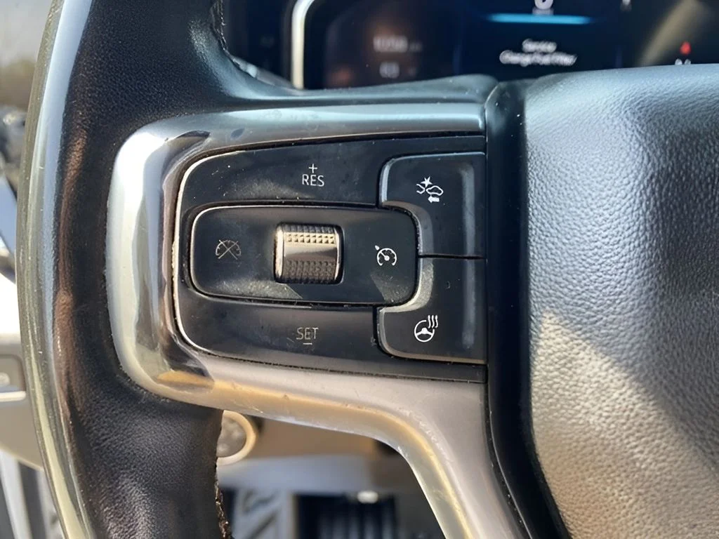 Used 2024 White Chevrolet LT image 17