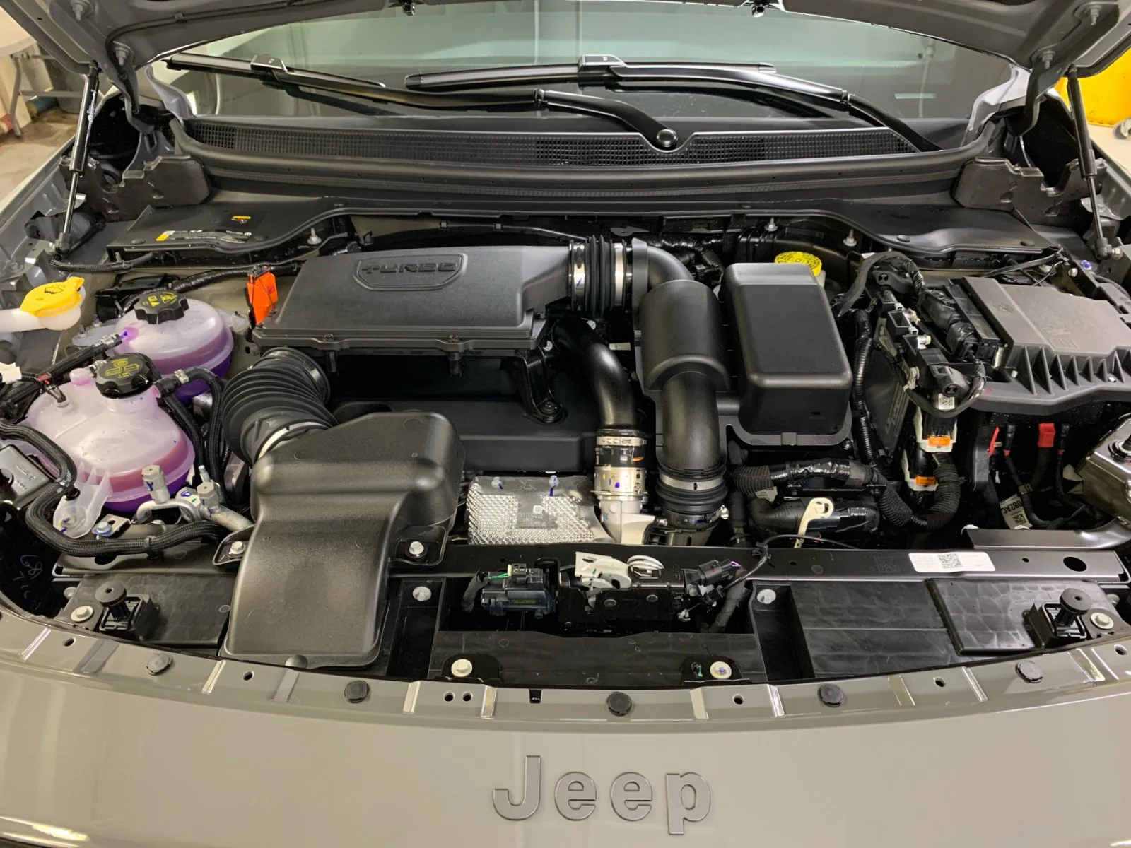 New 2026 STING-GREY Jeep Laredo image 20