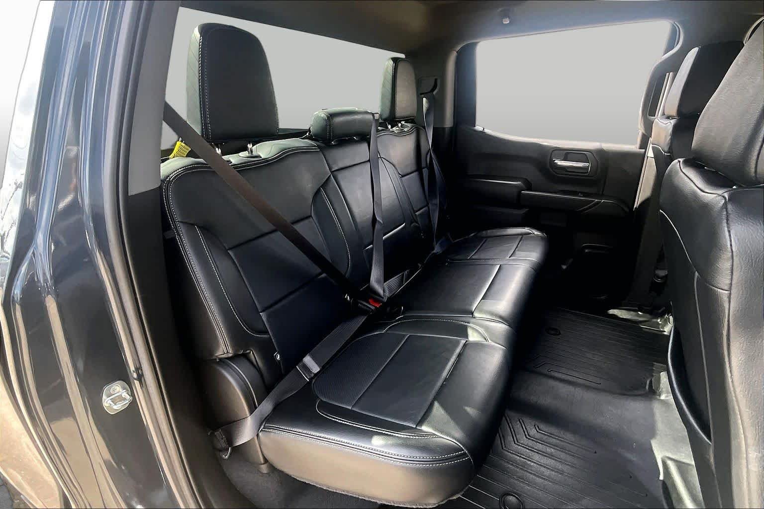 Used 2022 Shadow Gray Metallic Chevrolet LT image 20