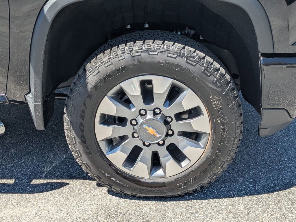 2026 Chevrolet Silverado 2500 HD Custom - Photo 10
