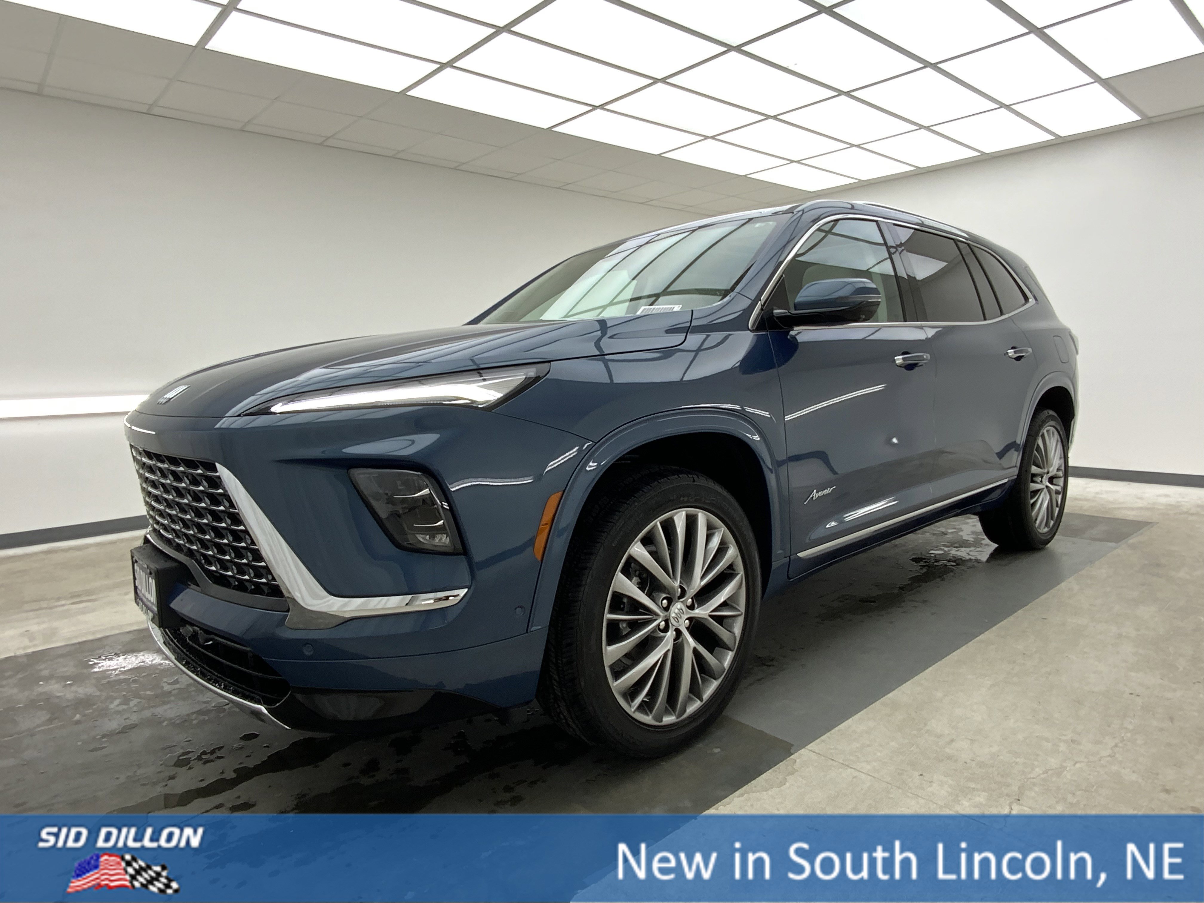 2026 Buick Enclave Avenir AWD's photo