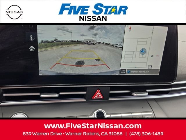 Used 2024 Black Hyundai SEL image 18