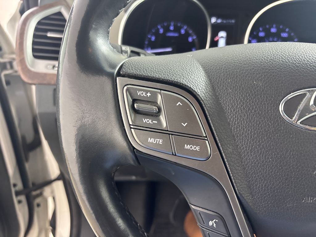 Used 2019 White Hyundai Limited image 23