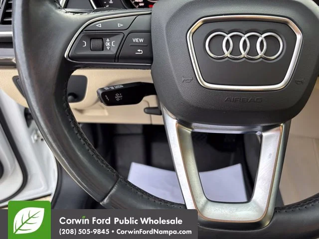 Used 2010 White Audi  image 16