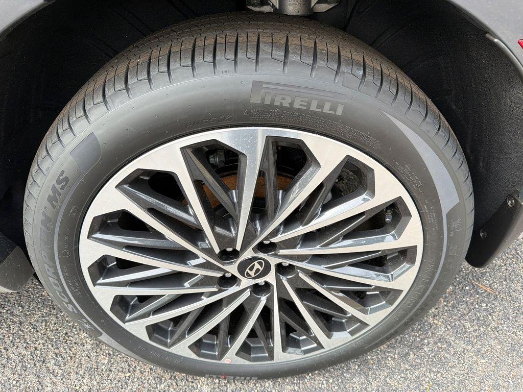 New 2026 Gray Hyundai Calligraphy FWD image 20