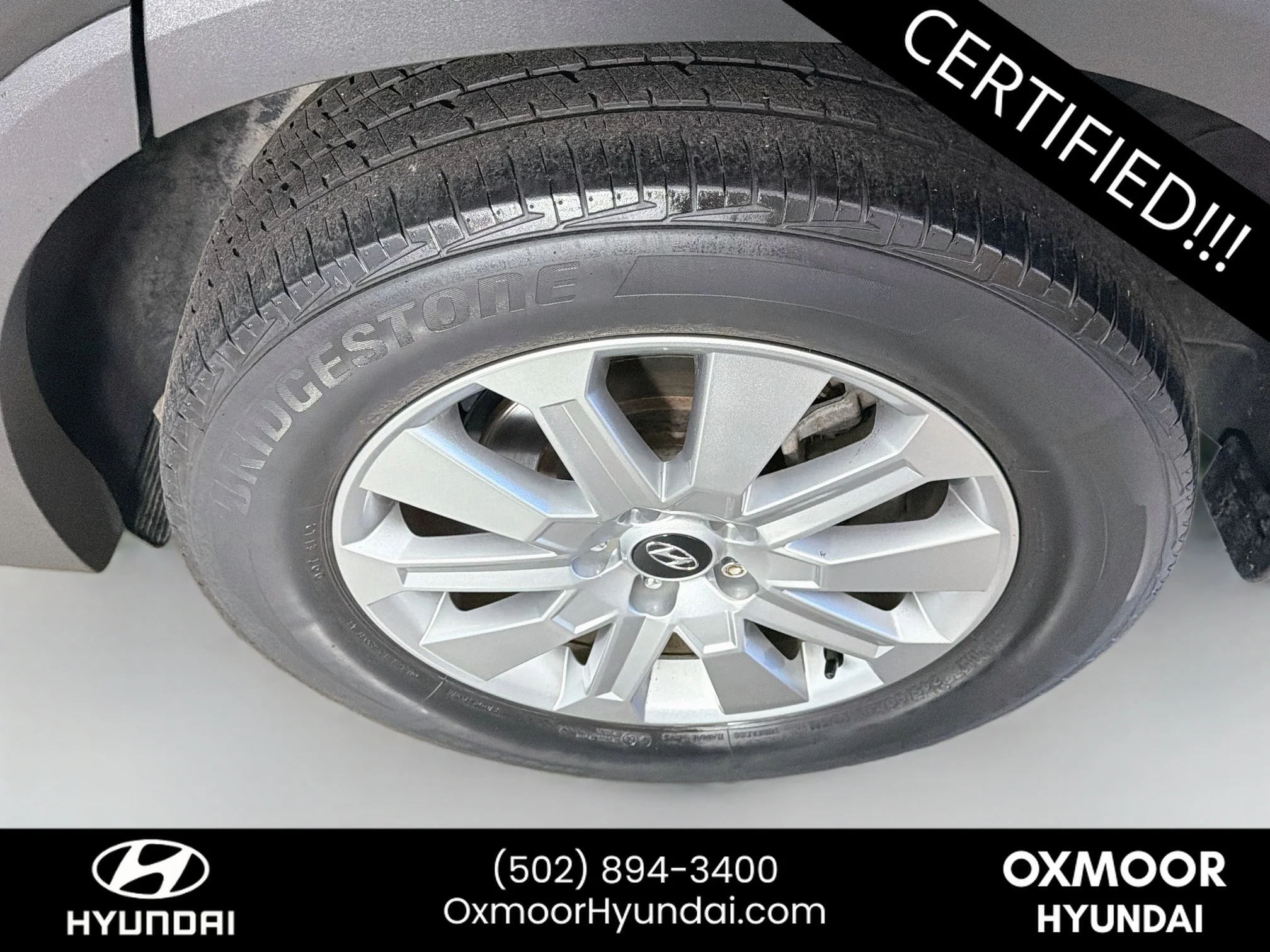 Used 2024 Abyss Black Pearl Hyundai SEL 7P image 32