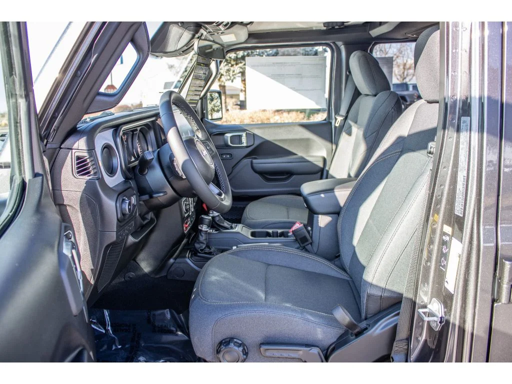 New 2026 Granite Crystal Metallic Clearcoat Jeep Willys image 16