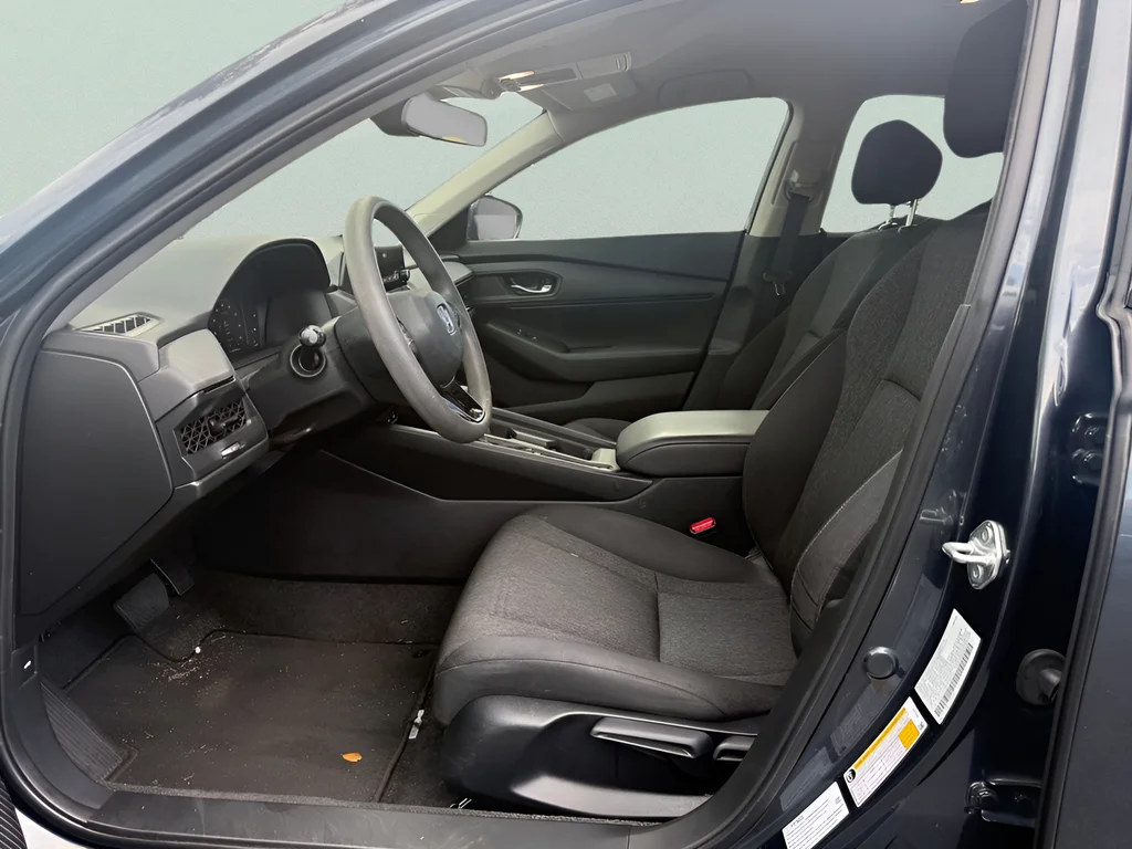2023 Honda Accord LX - Photo 9
