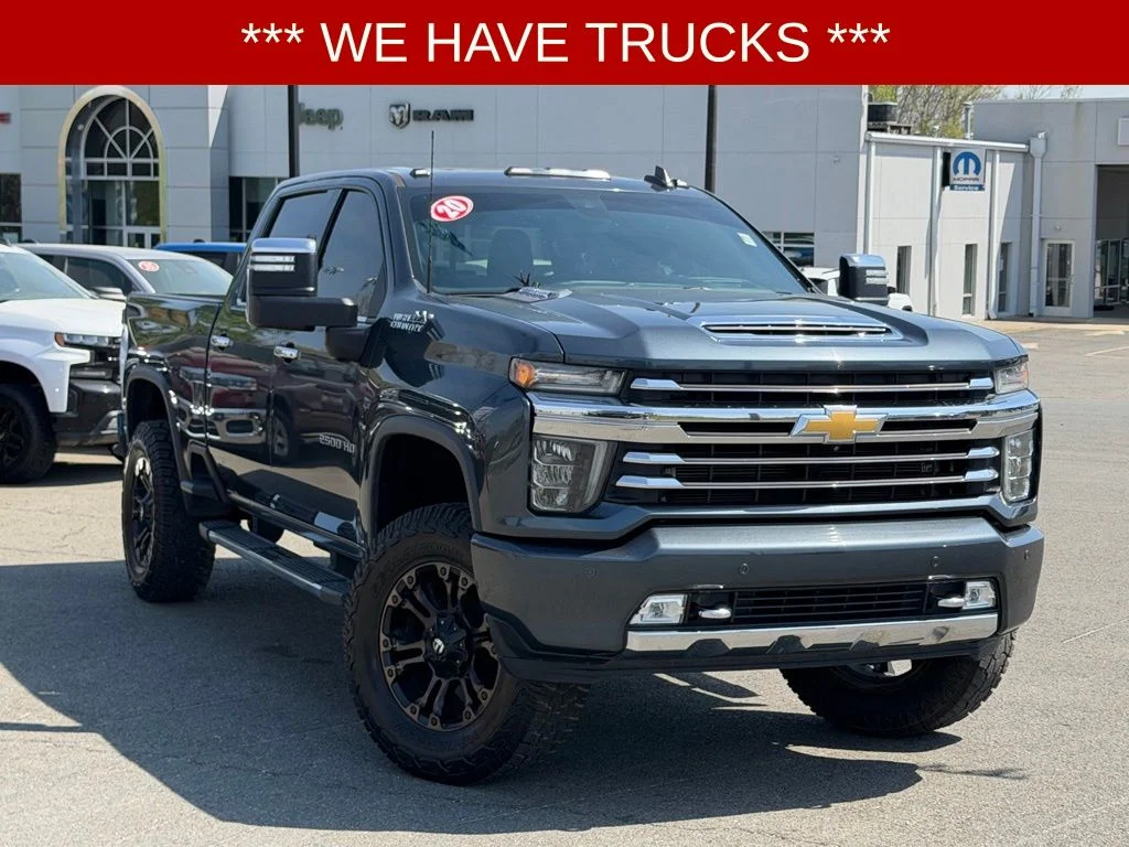 2020 Chevrolet Silverado HD High Country 4WD Crew Cab Standard Box's photo
