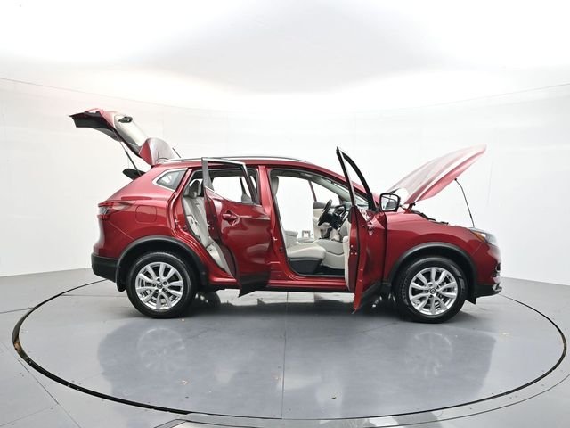 Used 2020 Scarlet Nissan SV image 48