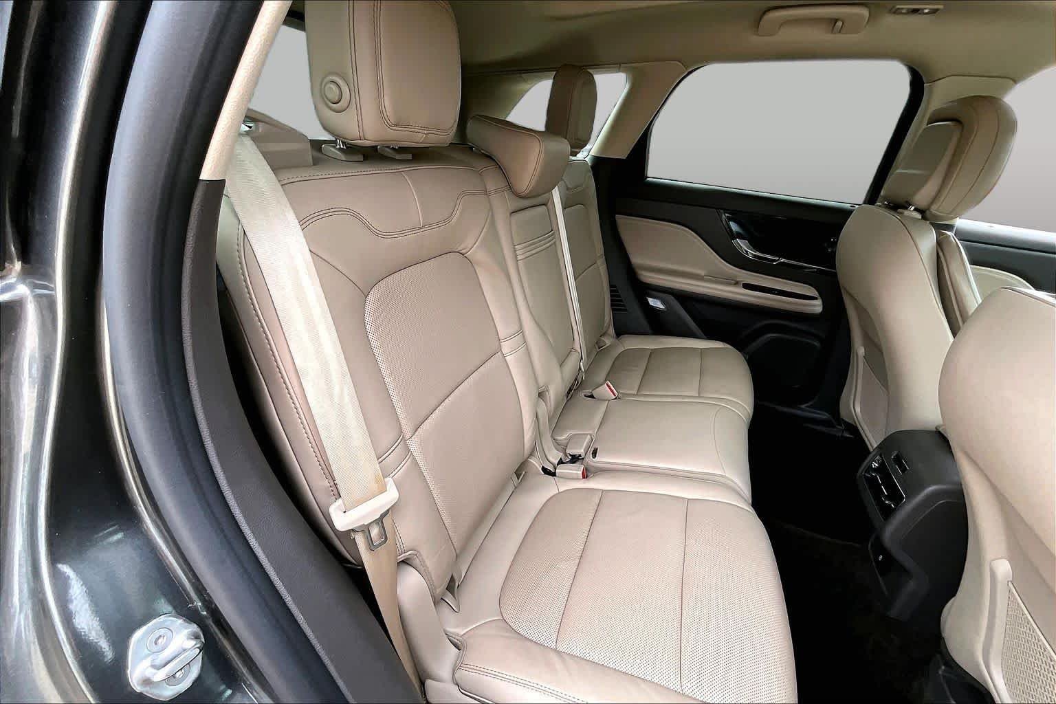 Used 2020 Magnetic Gray Lincoln Reserve image 19