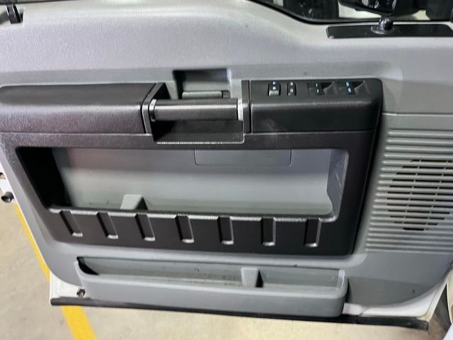 Used 2016 White Ford XL image 22