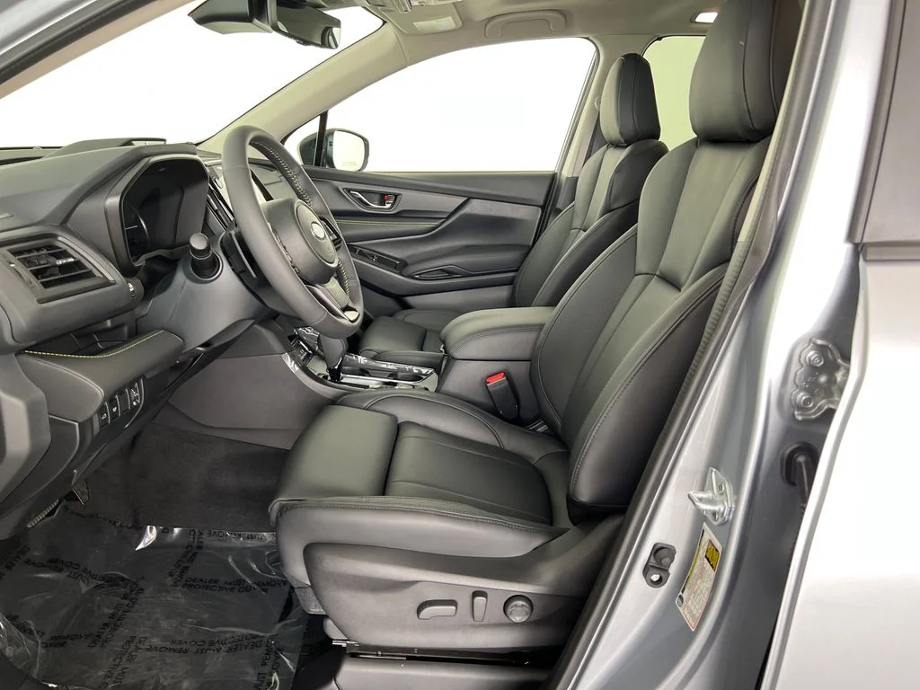 New 2026 ICE SILVER METALLIC Subaru Onyx Edition Touring 7-Passenger image 11
