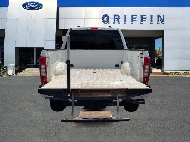 Used 2022 Oxford White Ford Lariat image 8