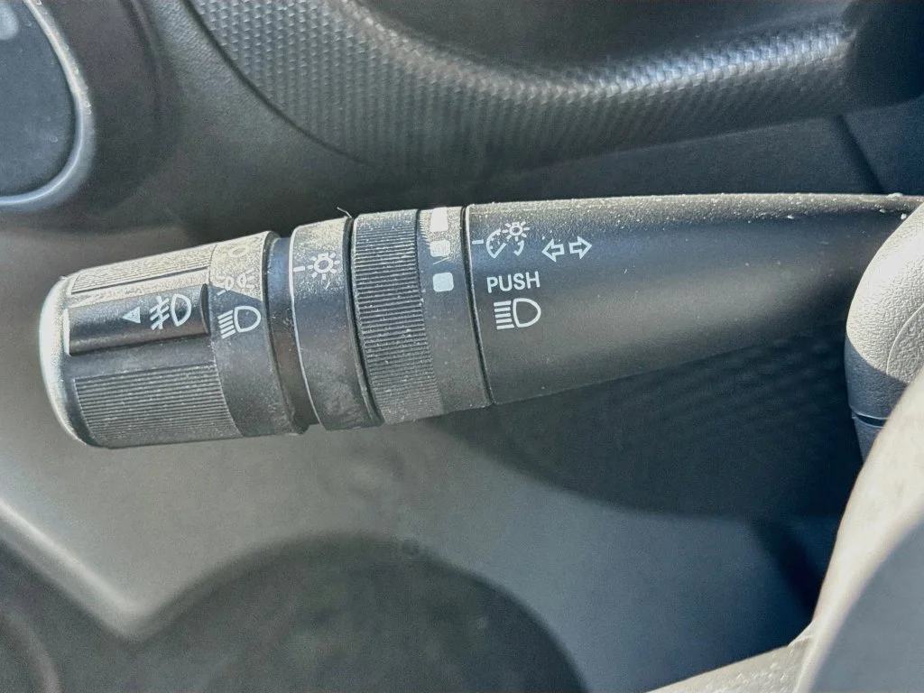 Used 2007 Silver Jeep X image 11