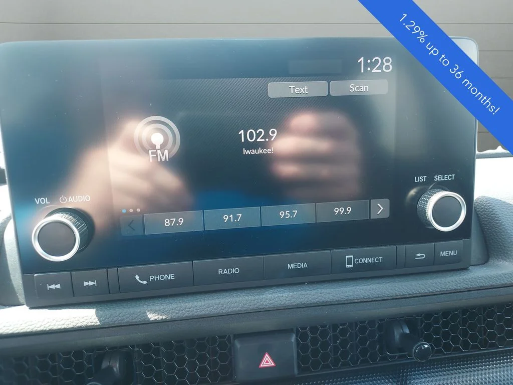 2023 Honda CR-V EX - Photo 17
