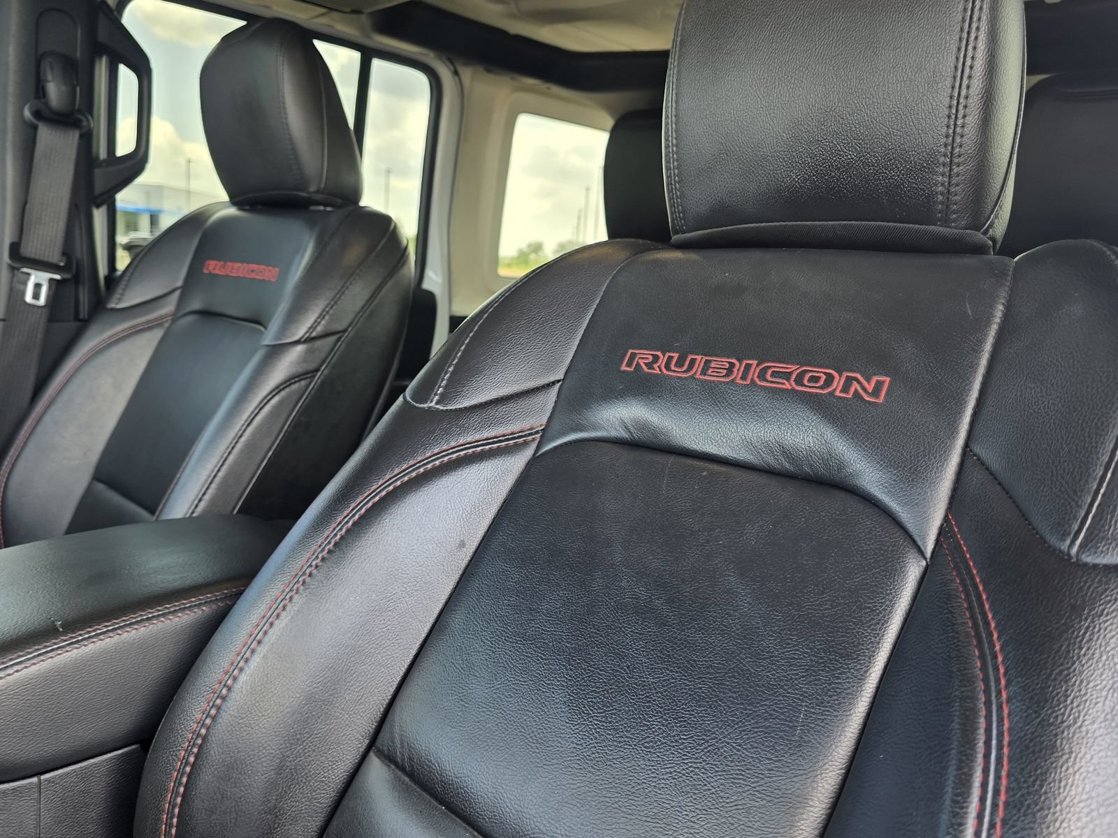 Used 2019 White Jeep Rubicon 4x4 image 19