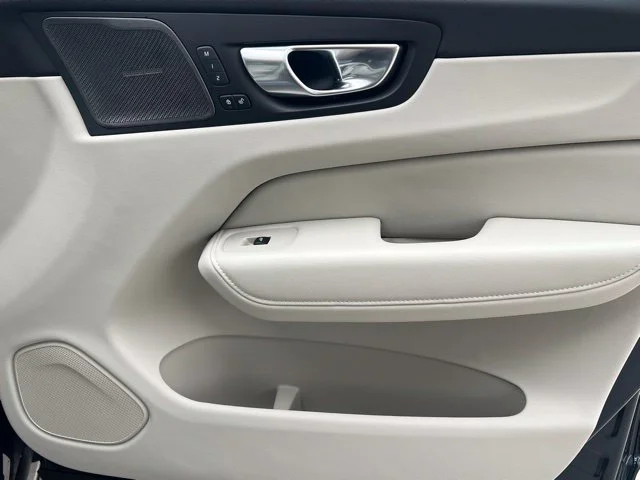 2026 Volvo XC60 Ultra - Photo 30