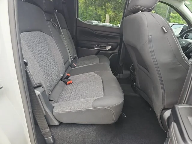 Used 2024 Green Ford XLT image 11