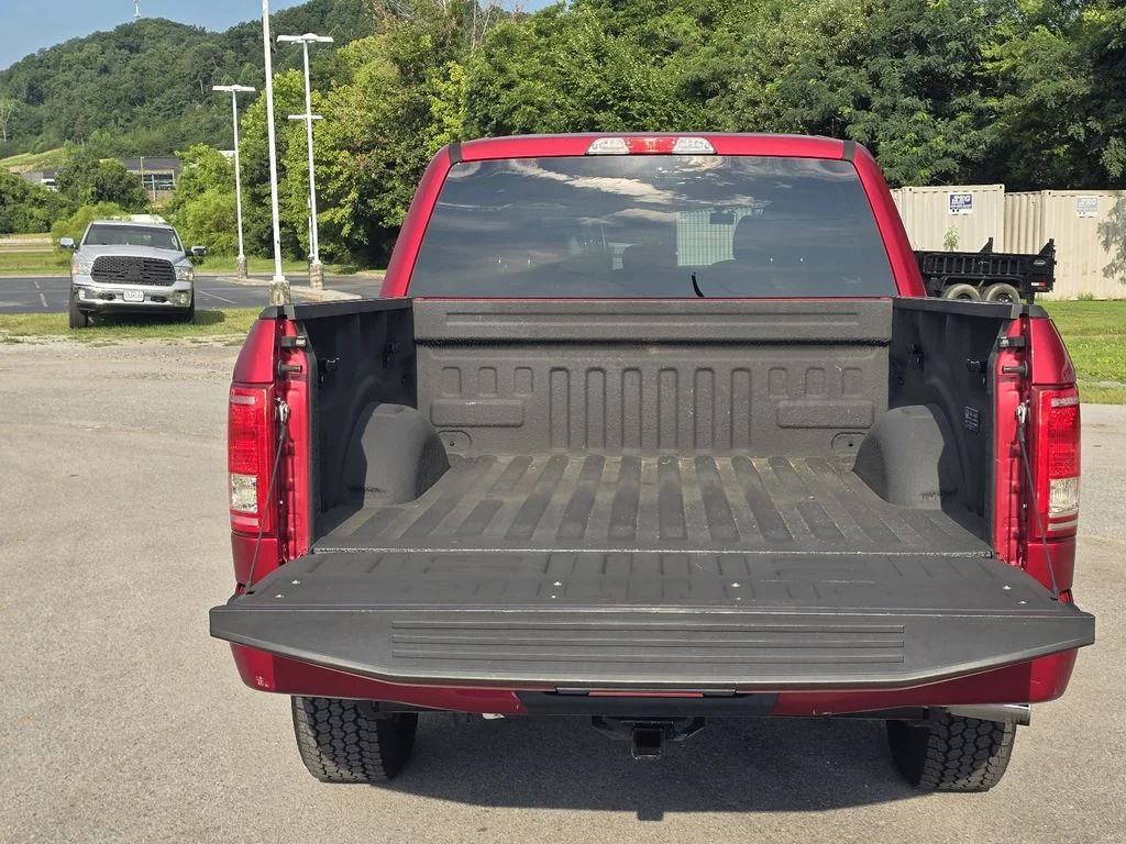Used 2016 Ruby Red Metallic Tinted Clearcoat Ford XLT image 12