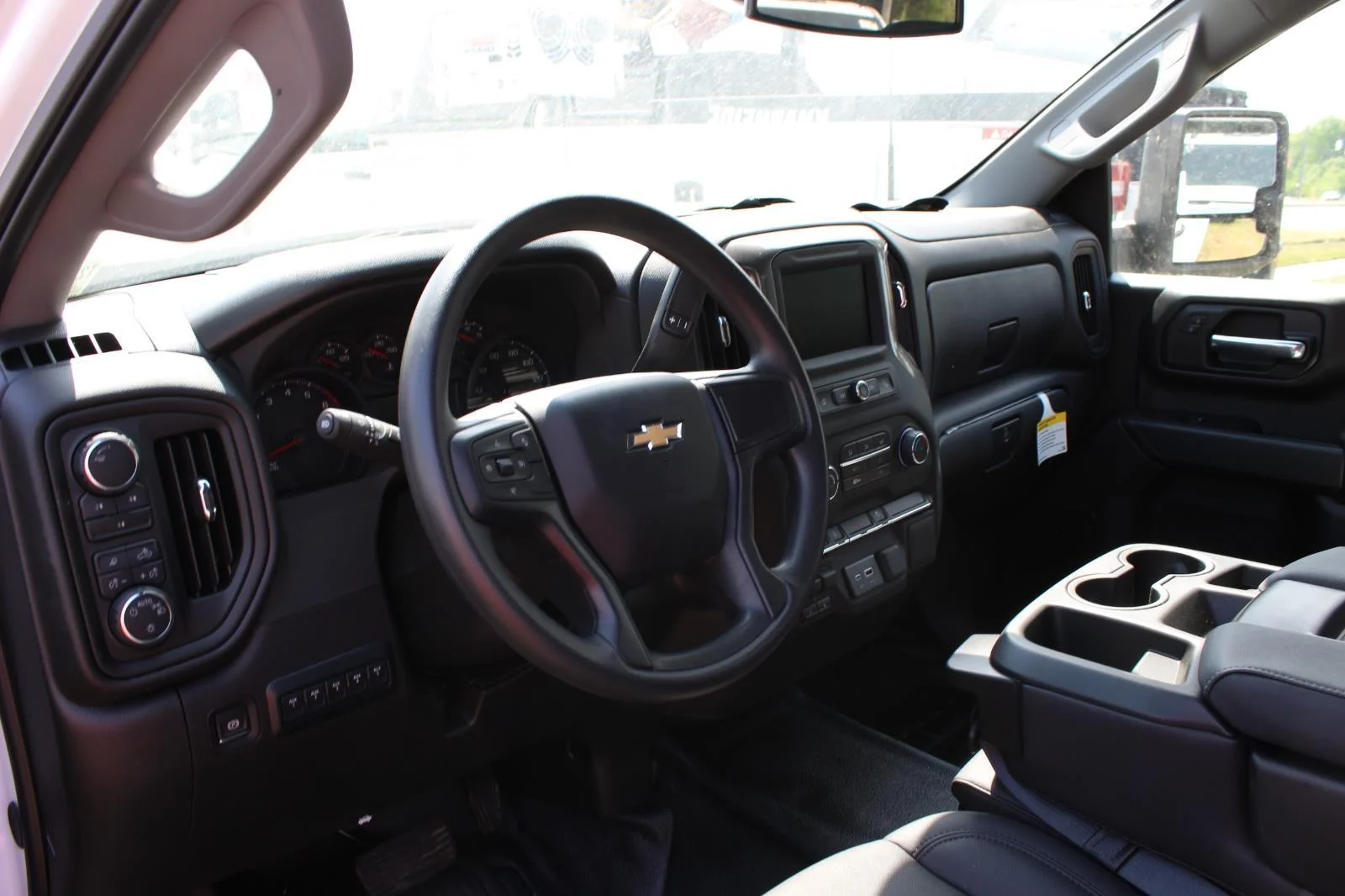 New 2025 Summit White Chevrolet Work Truck image 16