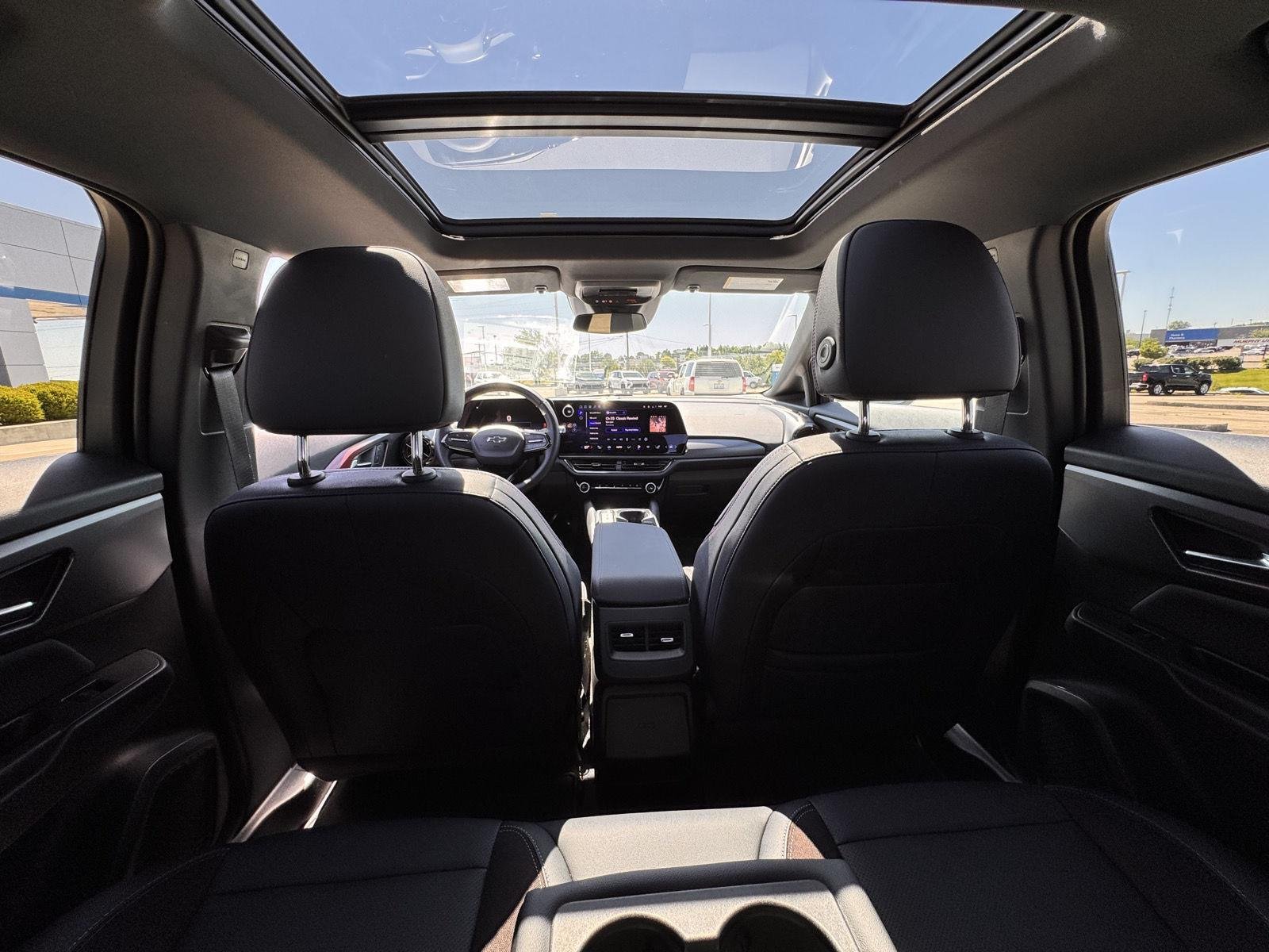 2026 Chevrolet Equinox EV RS - Photo 43