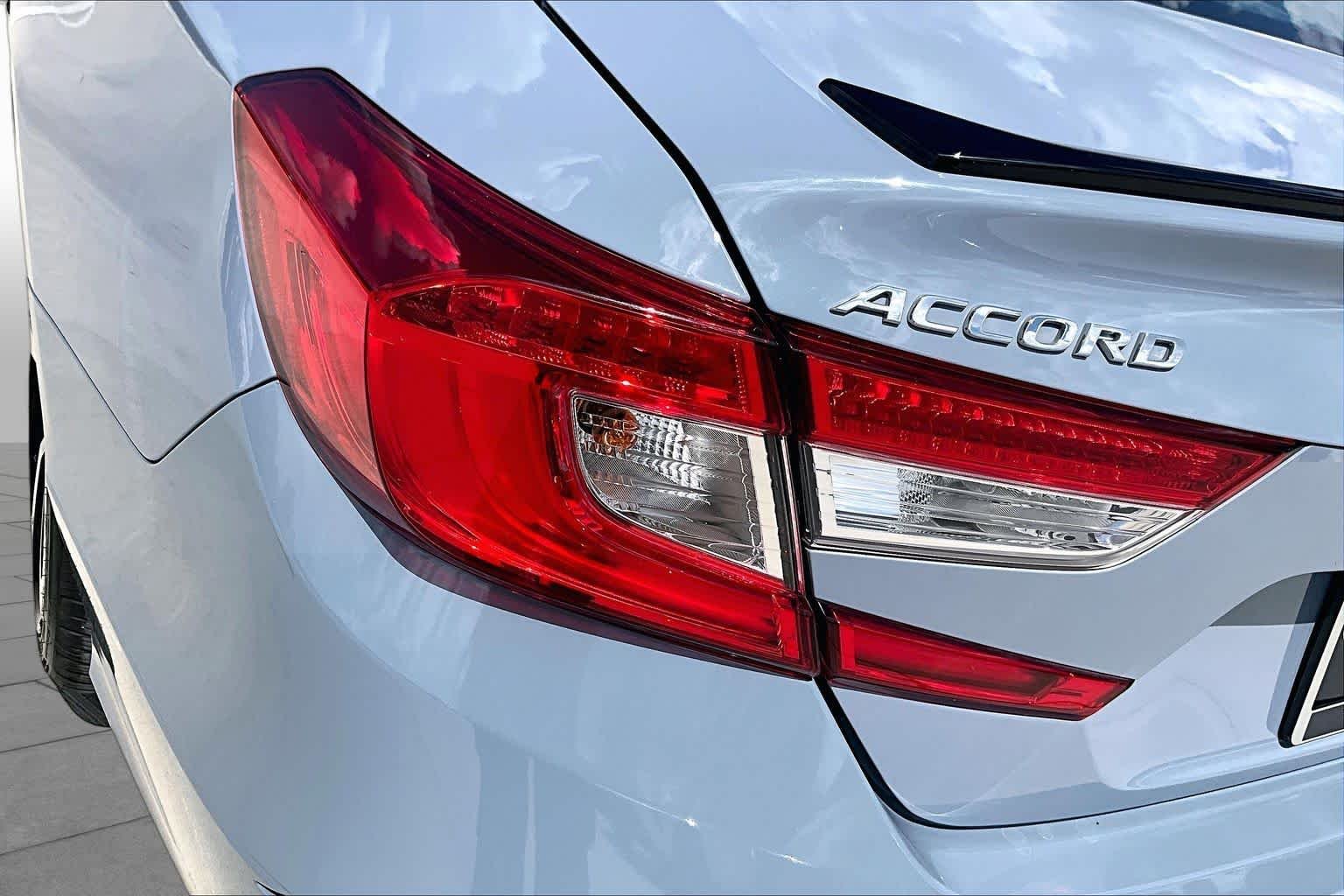 Used 2022 Sonic Gray Pearl Honda Sport SE image 27