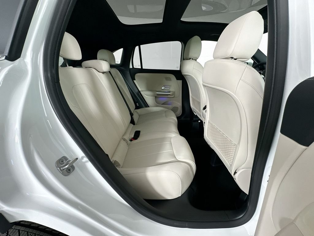 New 2026 Polar White Mercedes-Benz GLA 250 image 26