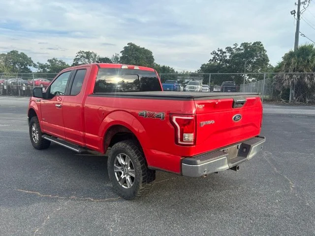 Used 2015 Red Ford XLT image 3
