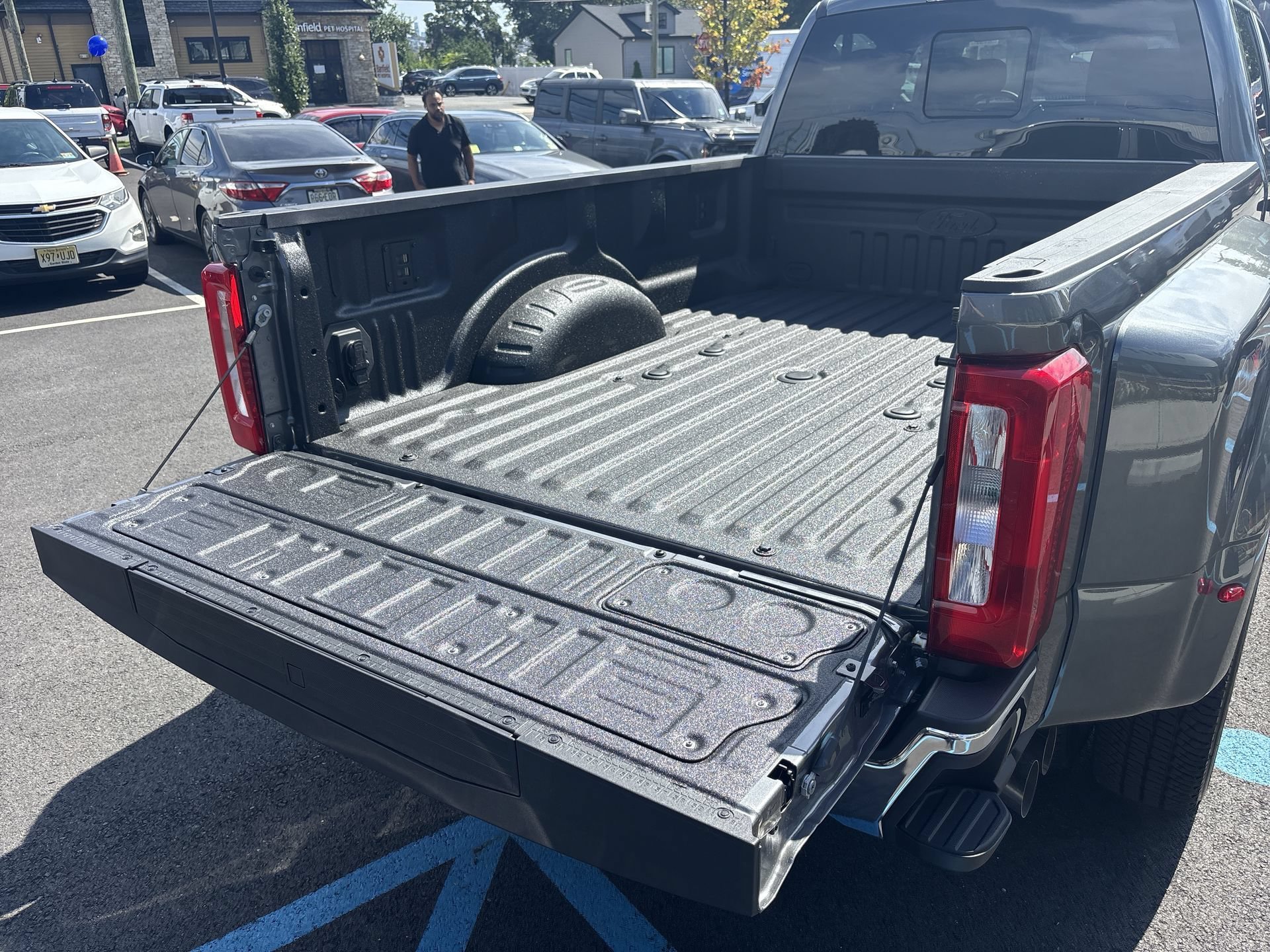 New 2027 Carbonized Gray Metallic Ford F-350® XL image 18