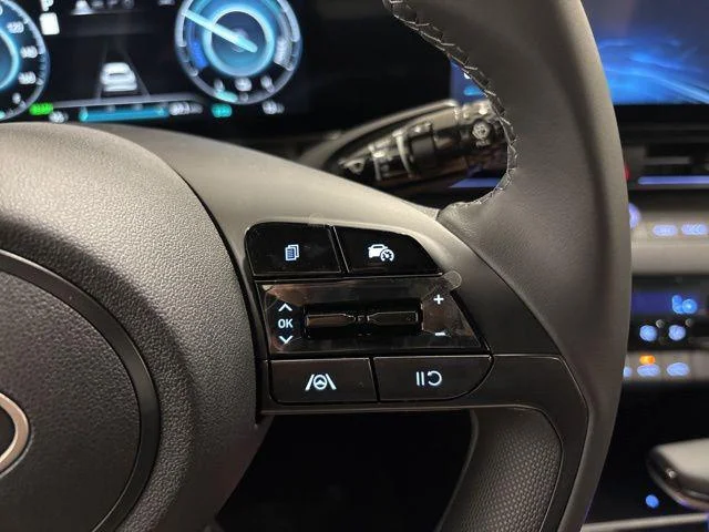 2025 Hyundai Elantra Blue - Photo 12