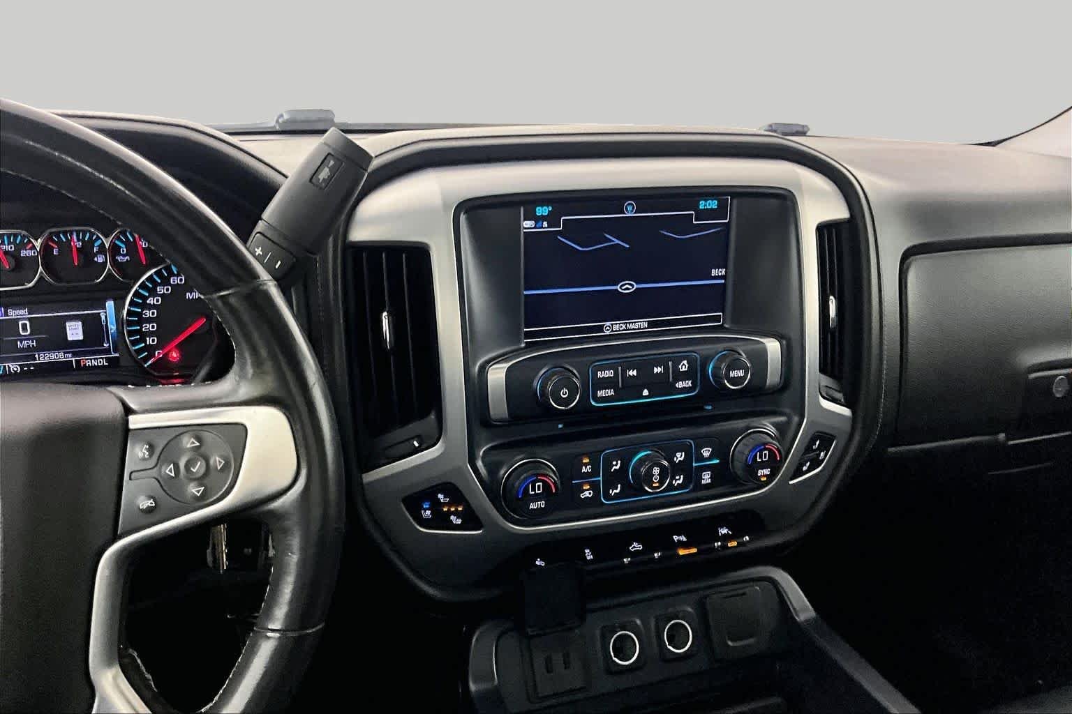 Used 2017 White Frost Tricoat GMC SLT image 7