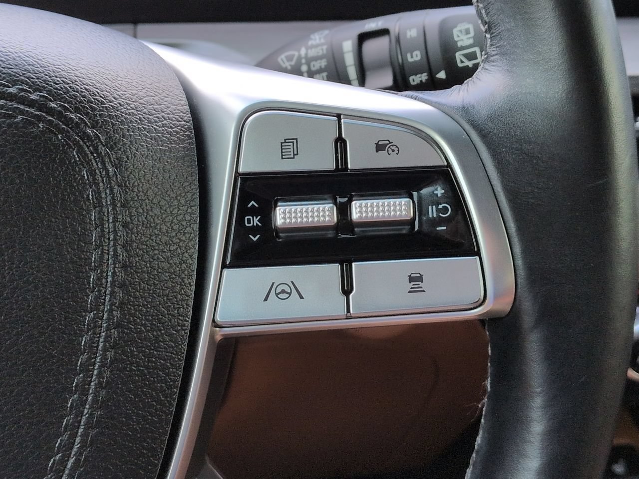 Certified Used 2023 Ebony Black Kia SX X-Line image 33