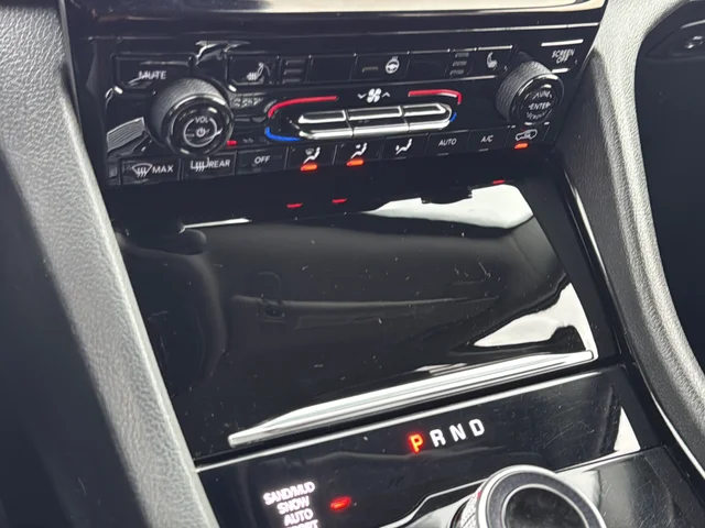Used 2023 Gray Jeep Limited image 19