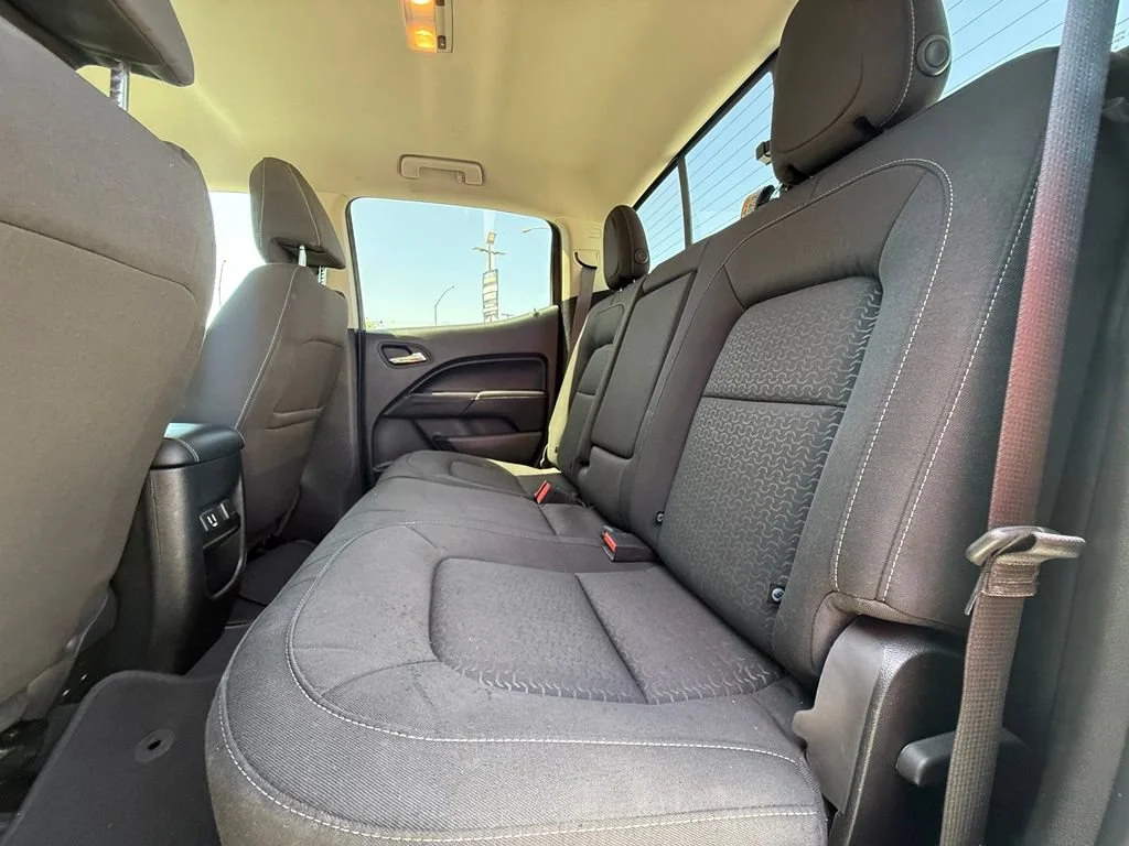 Used 2022 SUMMIT WHITE GMC 4WD Elevation image 35
