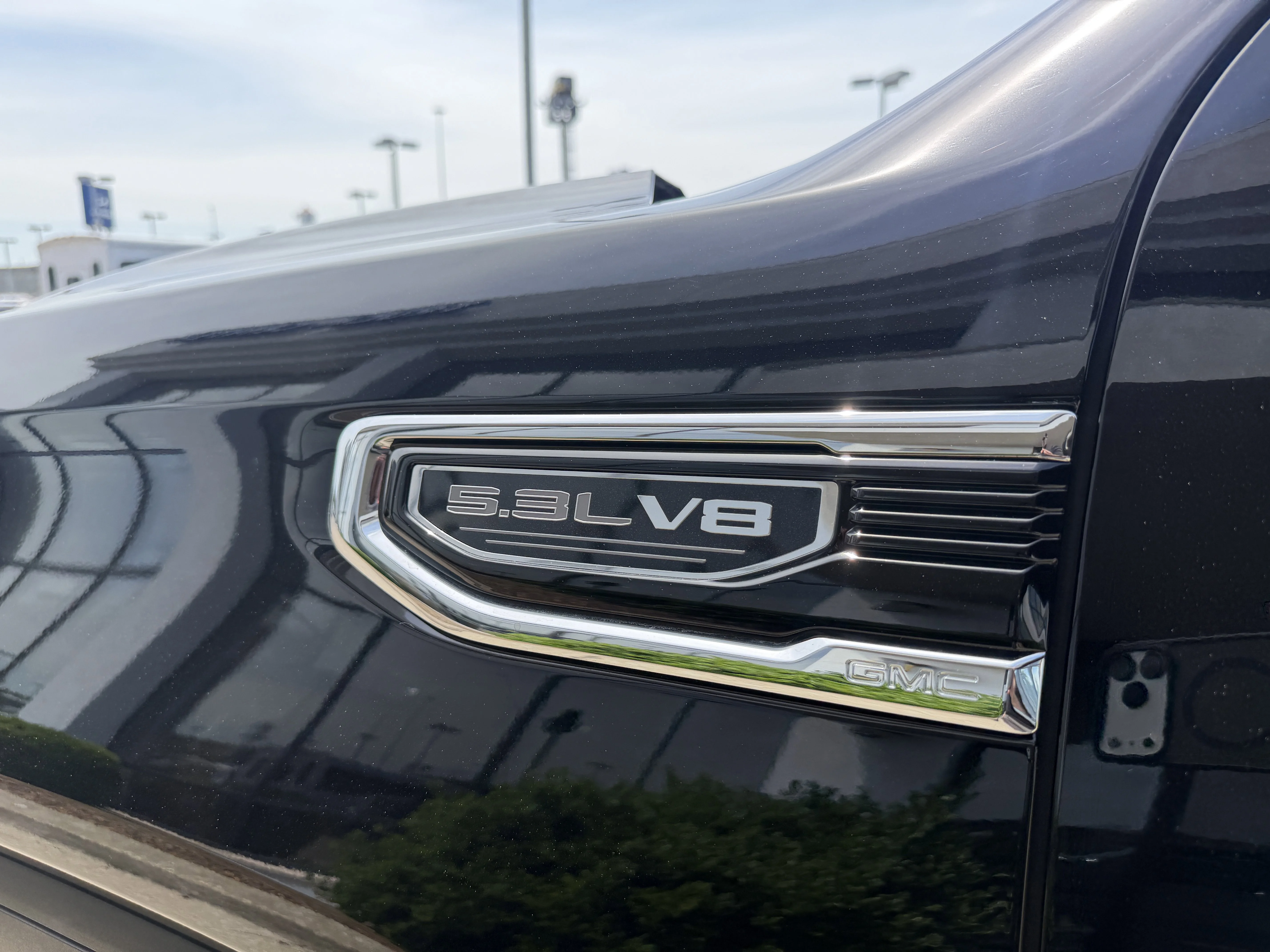 Used 2024 Onyx Black GMC Denali image 16