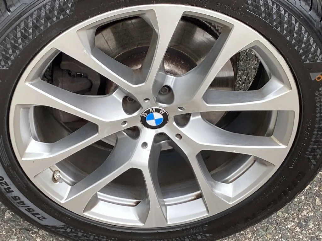 Used 2021 Blue BMW xDrive40i image 30