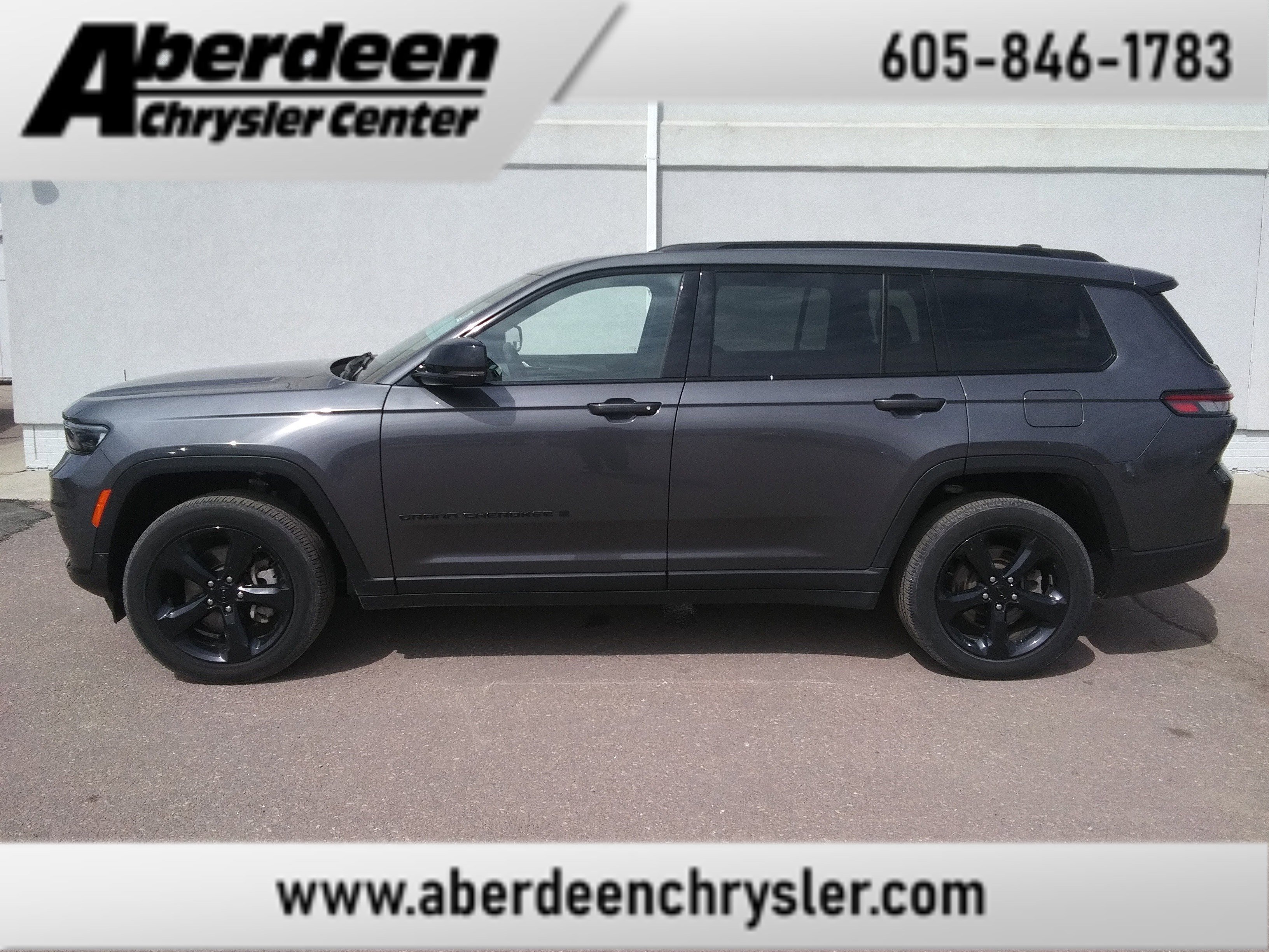 2023 Jeep Grand Cherokee L Altitude 4x4's photo