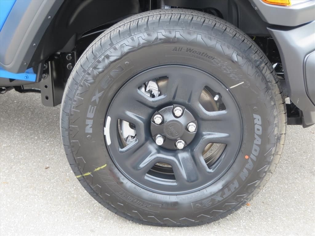 New 2026 Hydro Blue Pearlcoat Jeep Sport image 7