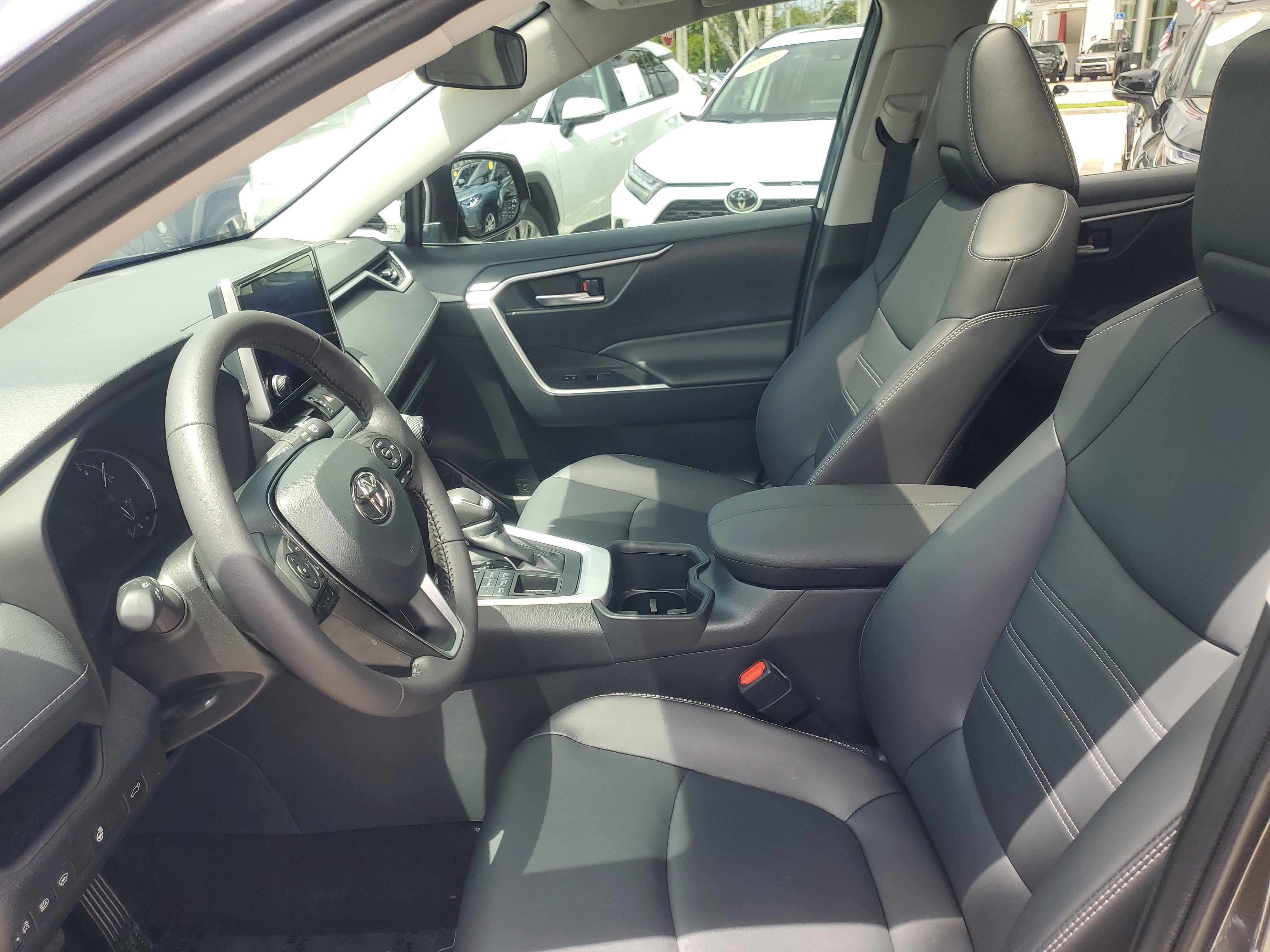 Used 2025 Magnetic Gray Metallic Toyota XLE Premium image 16