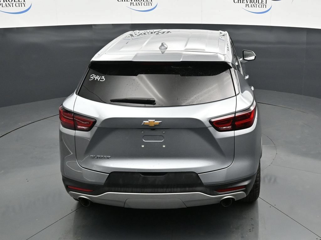 Used 2025 Sterling Gray Metallic Chevrolet 2LT image 23