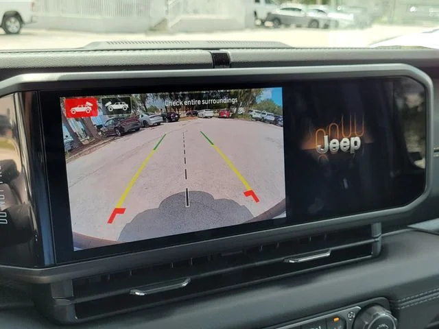 2025 Jeep Wrangler 4-Door Sahara - Photo 20