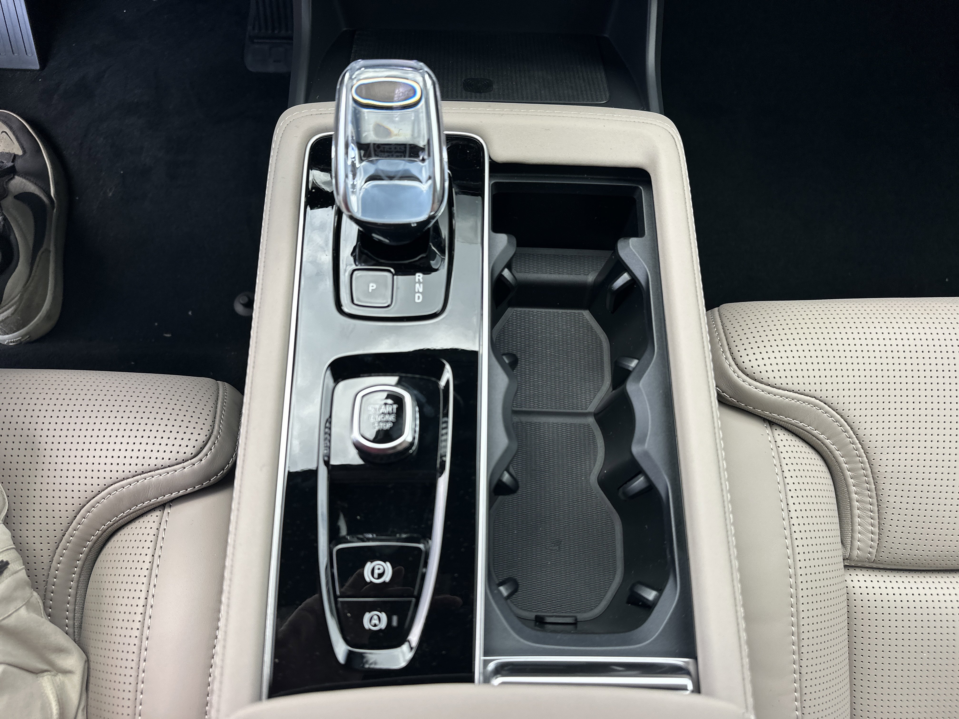 New 2026 Crystal White Volvo Ultra image 21