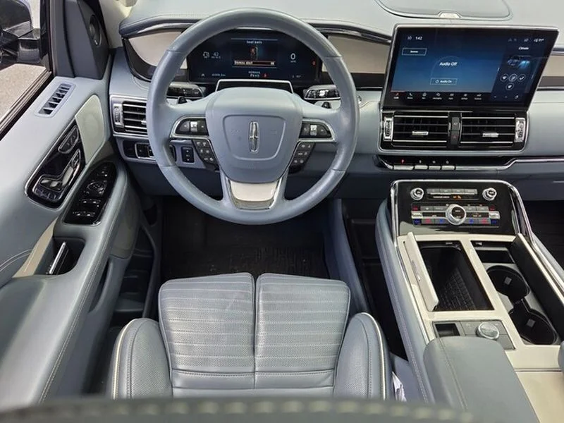Used 2024 Chroma Crystal Blue Metallic Lincoln Black Label image 9