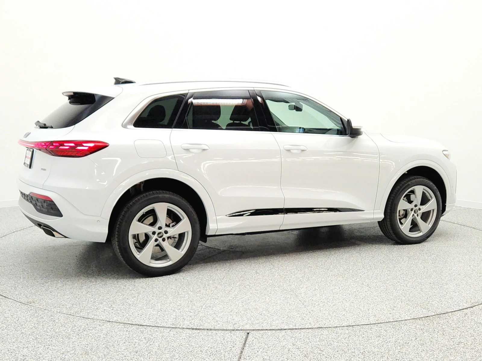 New 2026 Glacier White Metallic Audi Premium Plus 2.0 TFSI quattro image 5