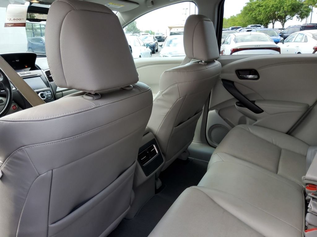 Used 2018  Acura Technology Package image 19