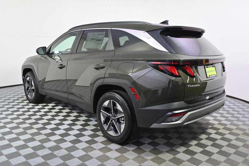 New 2026 Green Hyundai SEL AWD image 3