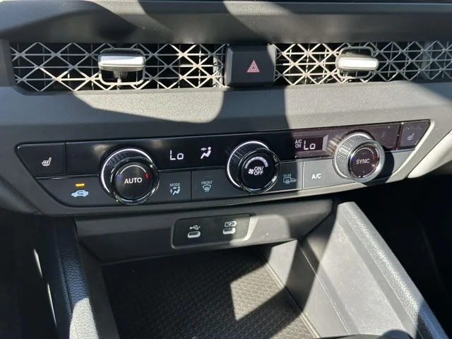 Certified Used 2023 Crystal Black Pearl Honda EX image 29