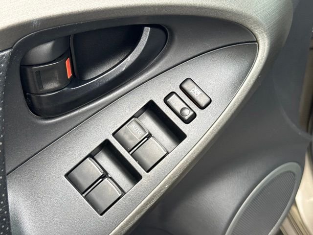 Used 2011 Brown Toyota Base image 17